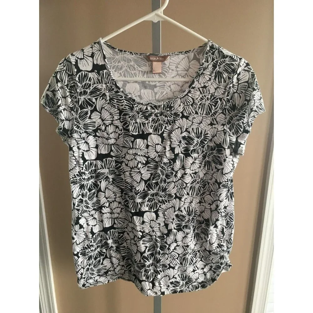 White Stag T-Shirt Beaded Black White Floral Top Medium 8 10 Casual Summer Shirt - Picture 5 of 8